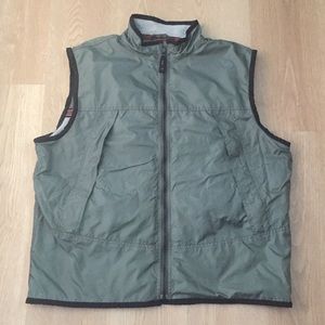 GUC Gap Sleeveless Camo Windbreaker/Jacket, Size L